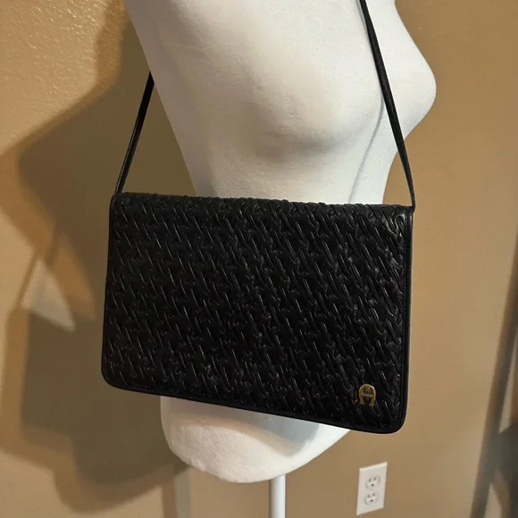 Etienne AIGNER Vintage Genuine Soft Buttery Leather Woven Crossbody Black Bag - Picture 3 of 16